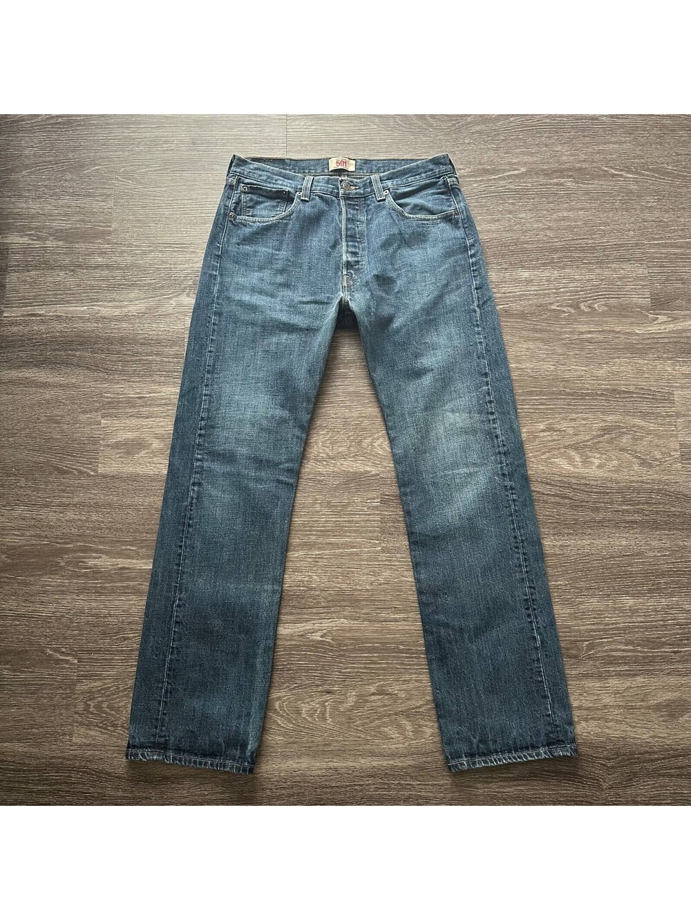 Levi's 501 Men's Straight Leg Medium Wash Blue Denim Jeans Button Fly Size 34x34
